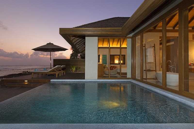 Anantara Veli Maldives Resort - Photo 2