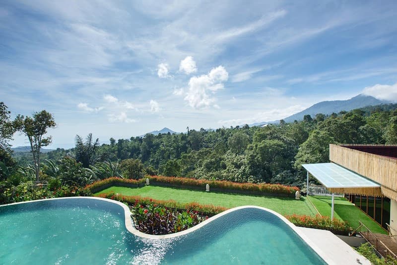 Giriwood Hotel & Villa - Photo 4