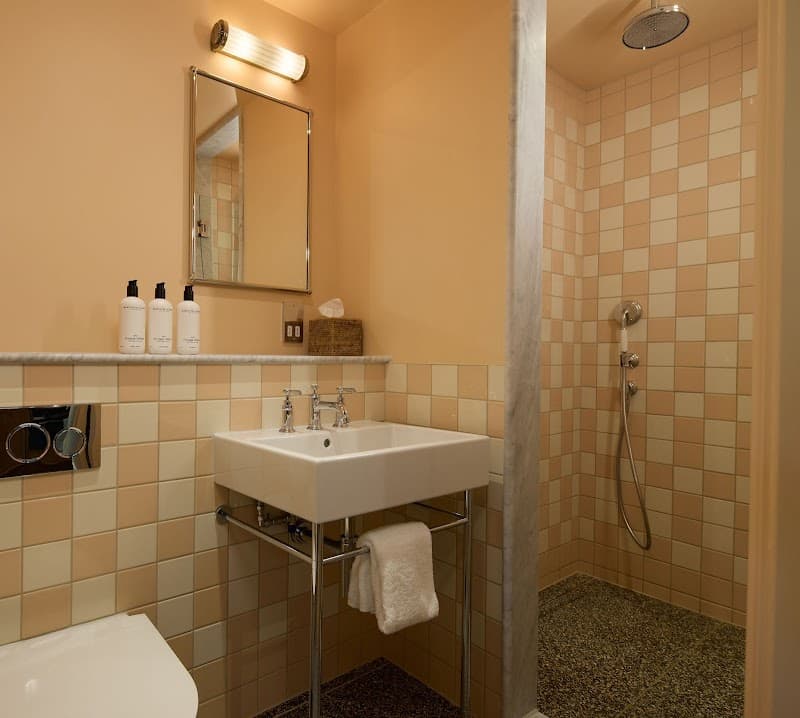 The July London Victoria - Photo 3