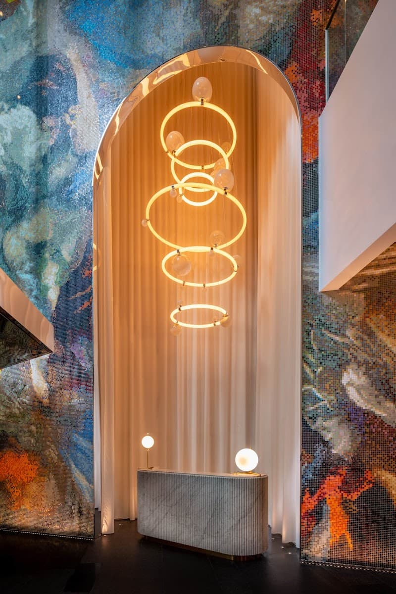 Mondrian Hong Kong - Photo 1