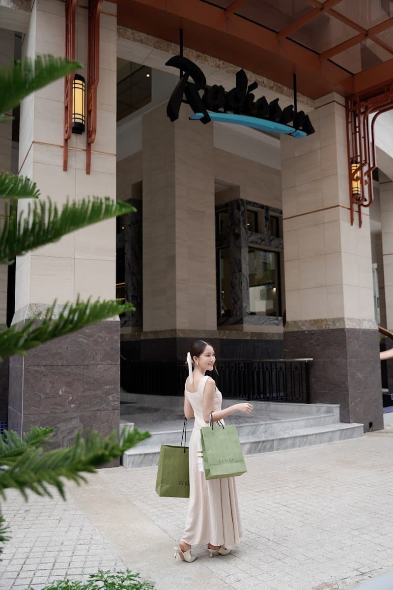 Radisson Hotel Chateau de Bangkok - Photo 4