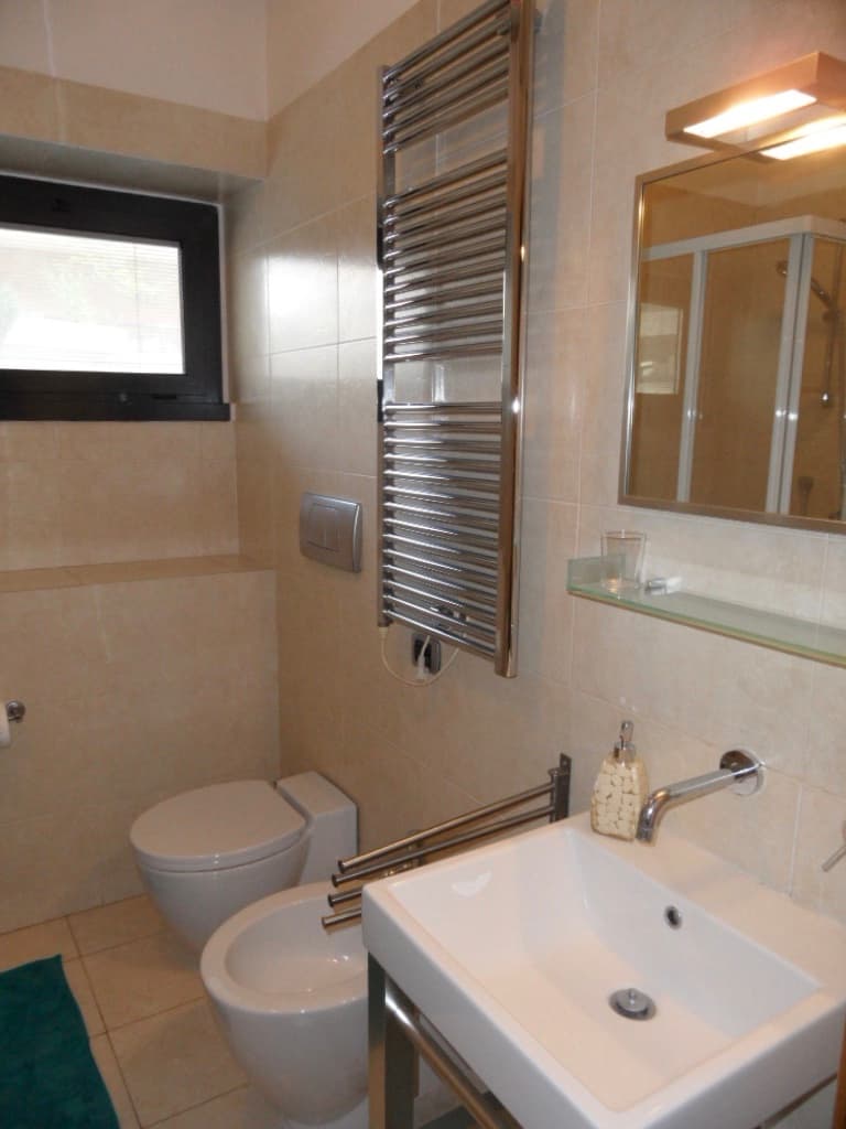 Home Sorbara - Photo 5