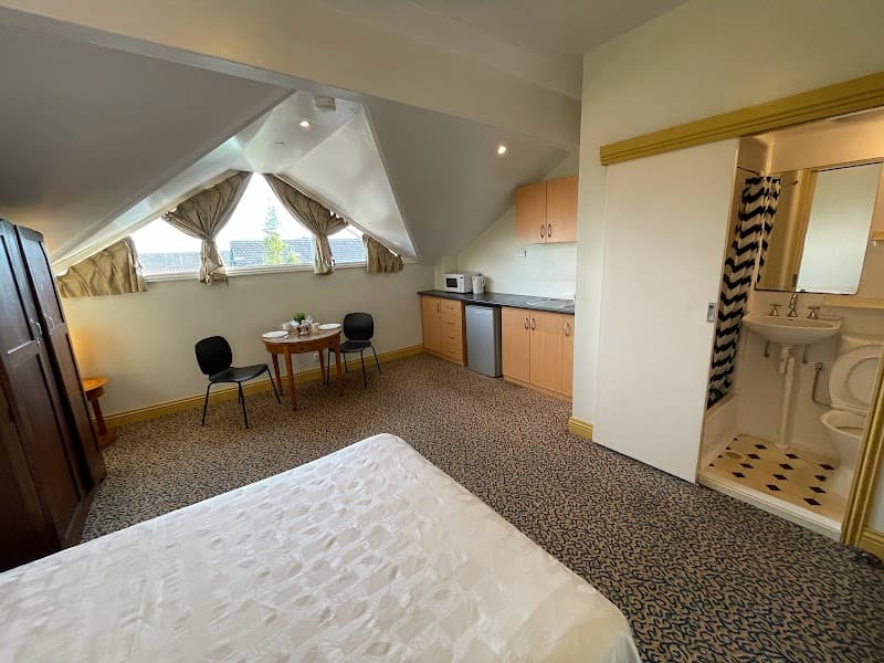 Zarita Private Hotel - Photo 2