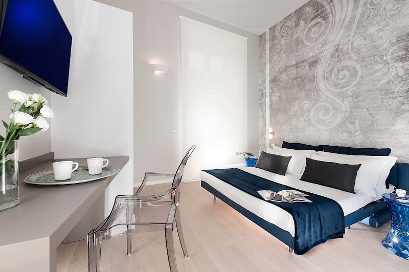 Colosseum Corner - Photo 2