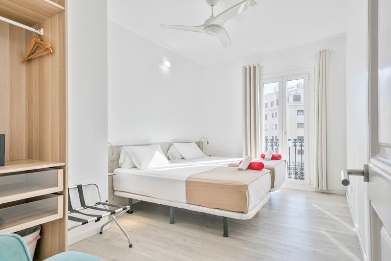 Stay Together Barcelona Apartments - Photo 2