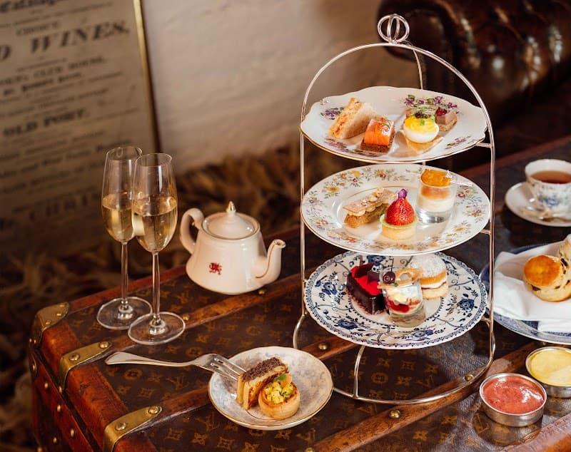 Mandarin Oriental, Hong Kong - Photo 2