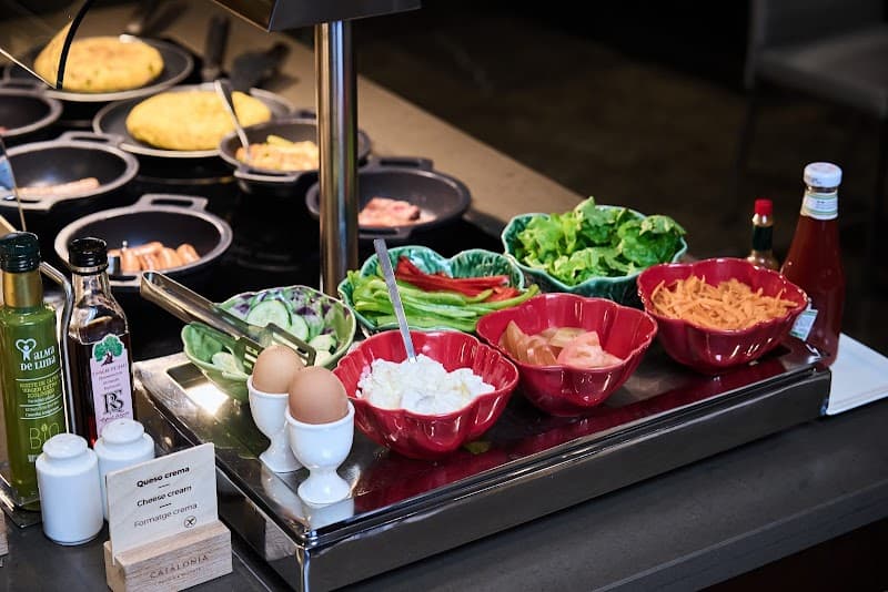 Hotel Catalonia Port - Photo 4