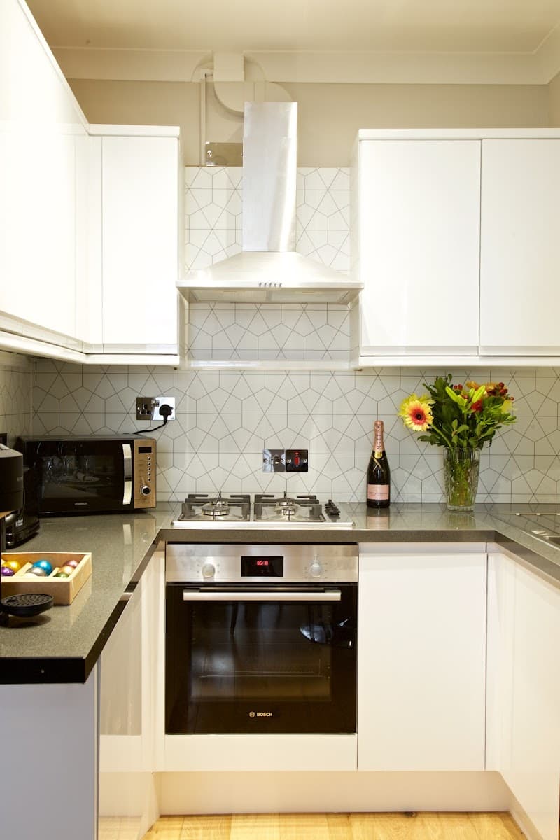 Avari Apartments - Winchester Collection - Photo 5