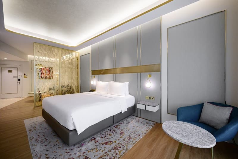 Crockfords Tower - Photo 1