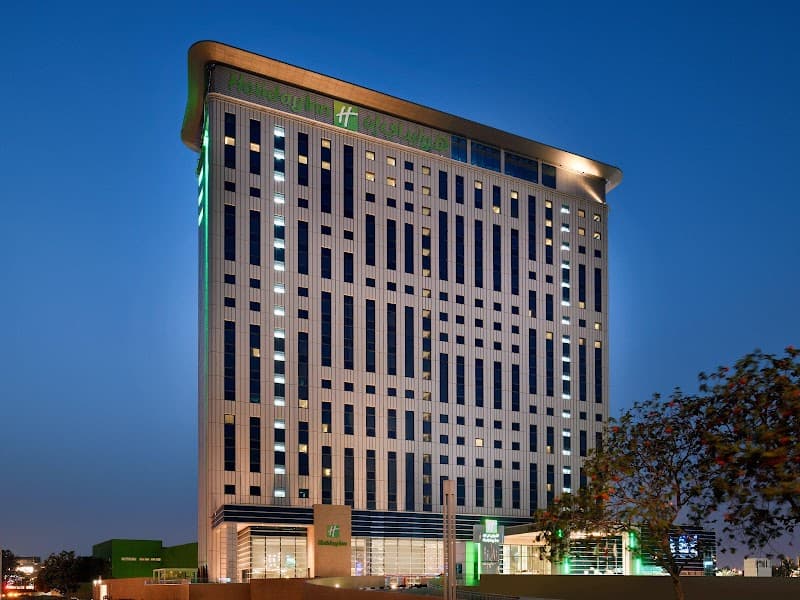 Holiday Inn & Suites Dubai Festival City by IHG - Photo 1