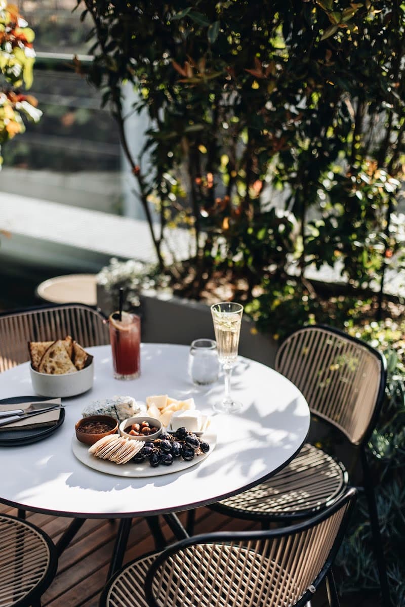 Little National Hotel Sydney - Photo 3