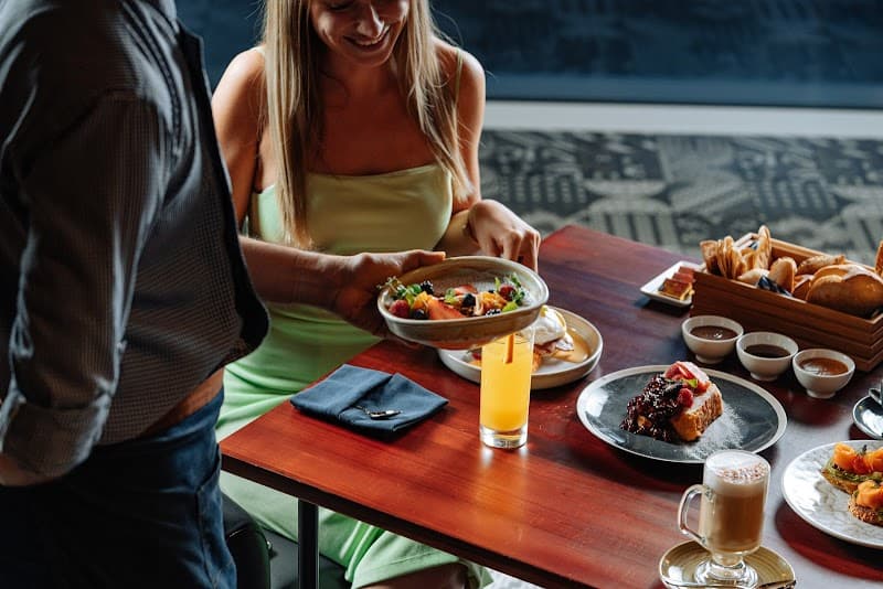 DoubleTree by Hilton Dubai - Business Bay - Photo 2