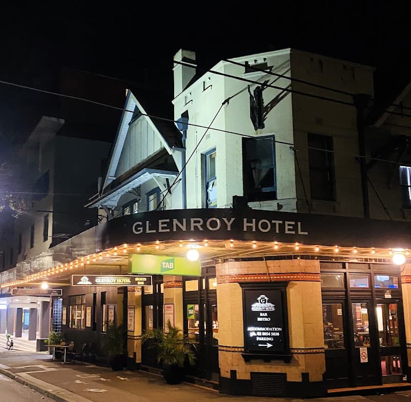 Glenroy Hotel - Photo 2