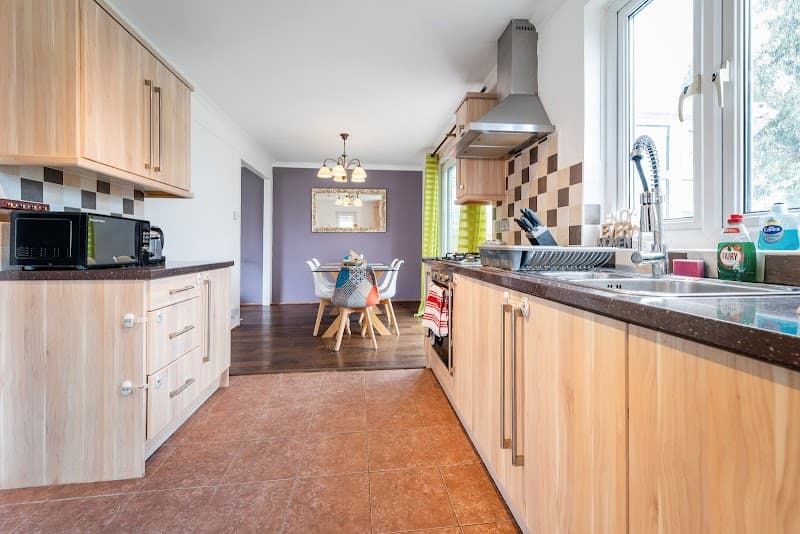 Dwellers Delight Luxury Stay - Flexi Let, Corporate & Serviced Accommodation Provider- Chigwell - Photo 3