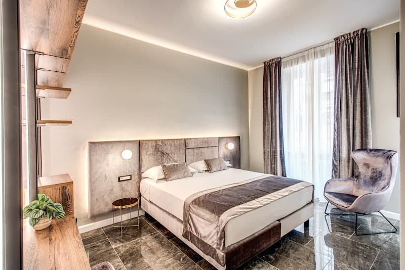 Apollo Boutique Hotel - Photo 2