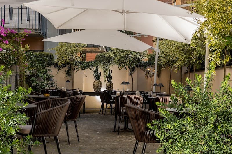 Hotel La Ville - Photo 1