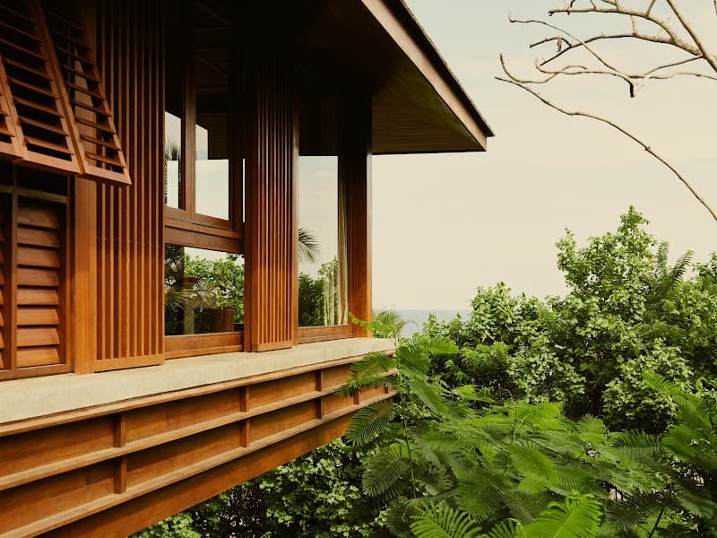 LOST LINDENBERG - Photo 2