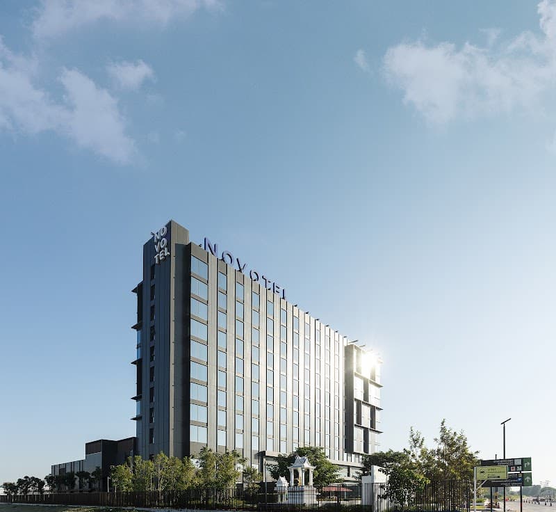Novotel Bangkok Future Park Rangsit - Photo 1