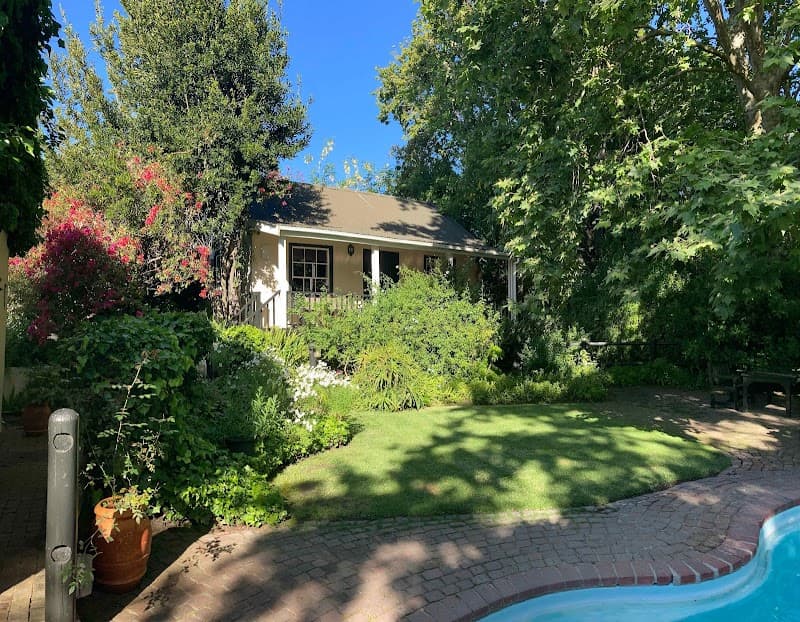 Constantia Stables Guest House - Photo 3