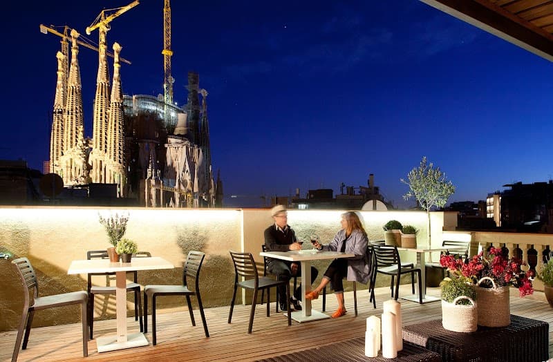 Enjoybcn Gaudí Apartaments - Photo 3