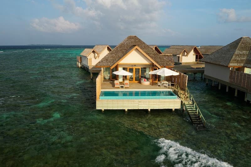 Emerald Faarufushi Resort & Spa - Photo 4