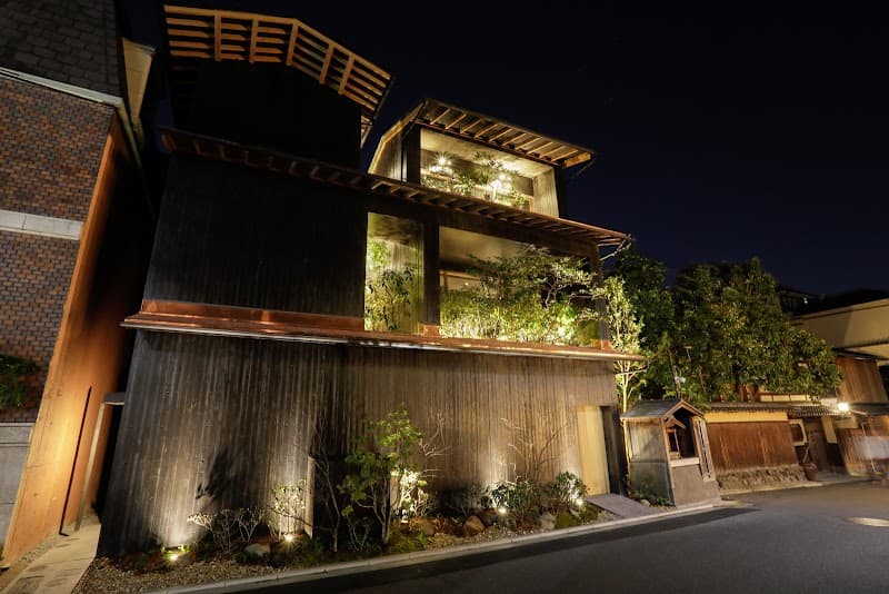 Luxury hotel SOWAKA - Photo 1