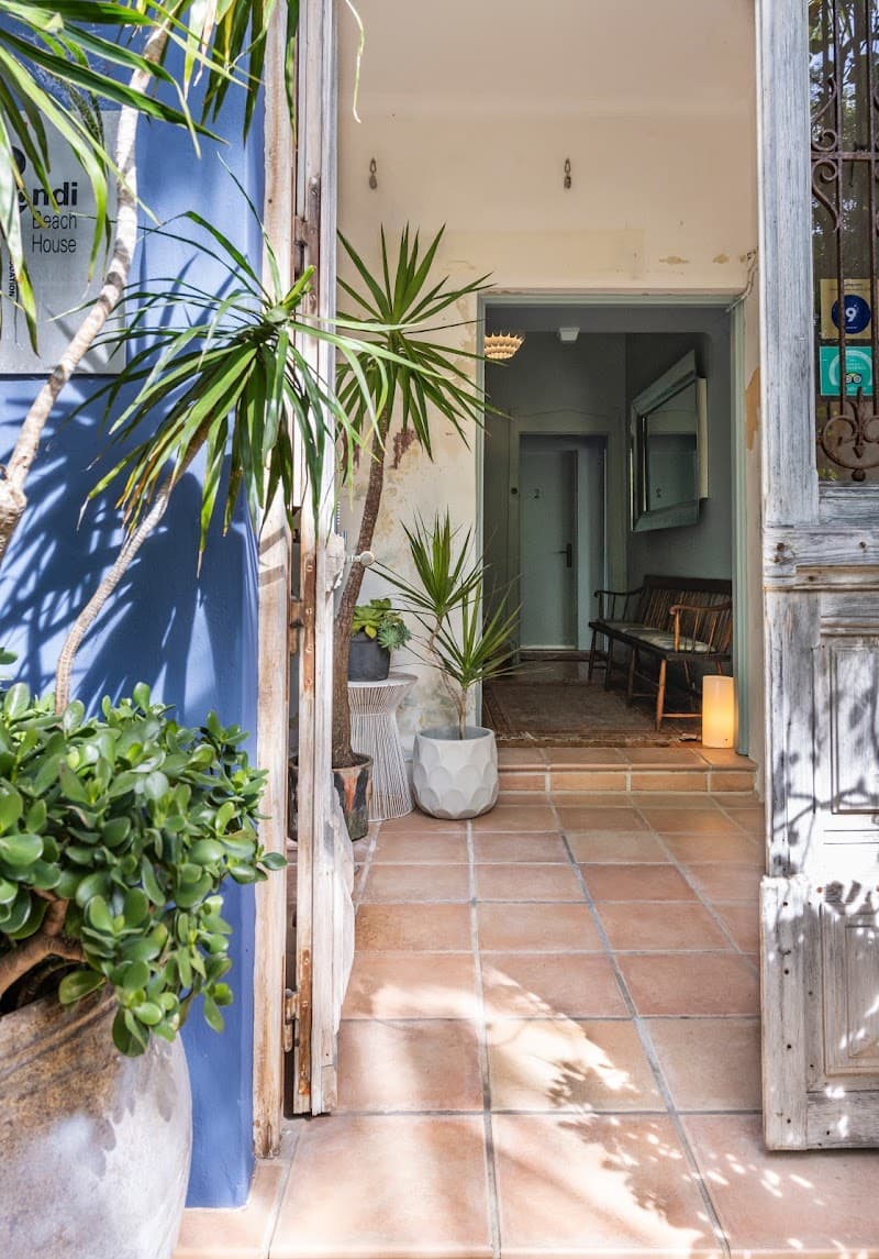 Bondi Beach House - Photo 2