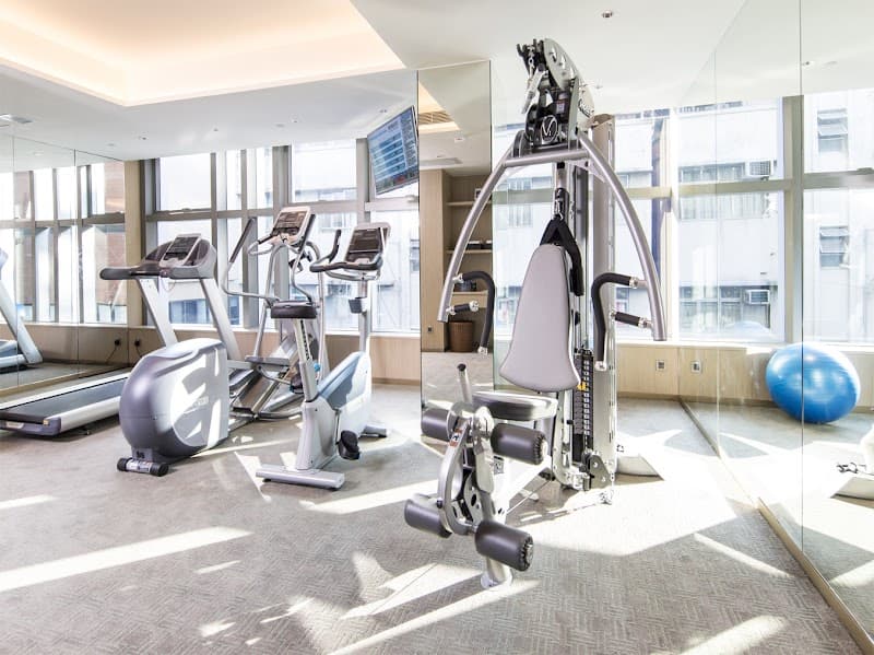 Hotel Stage - Photo 4