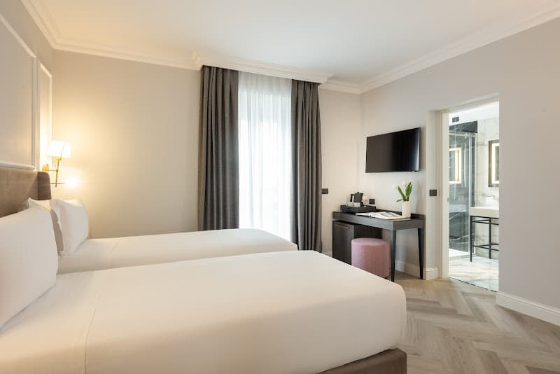 BH Hotel Roma - Photo 2