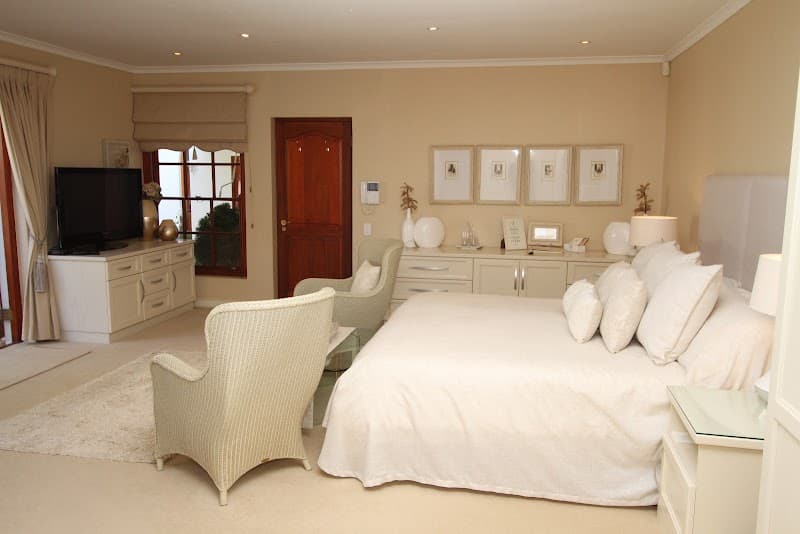 Constantia Garden Suites - Photo 4