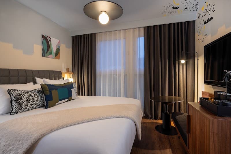 Hôtel les Artistes - Photo 2