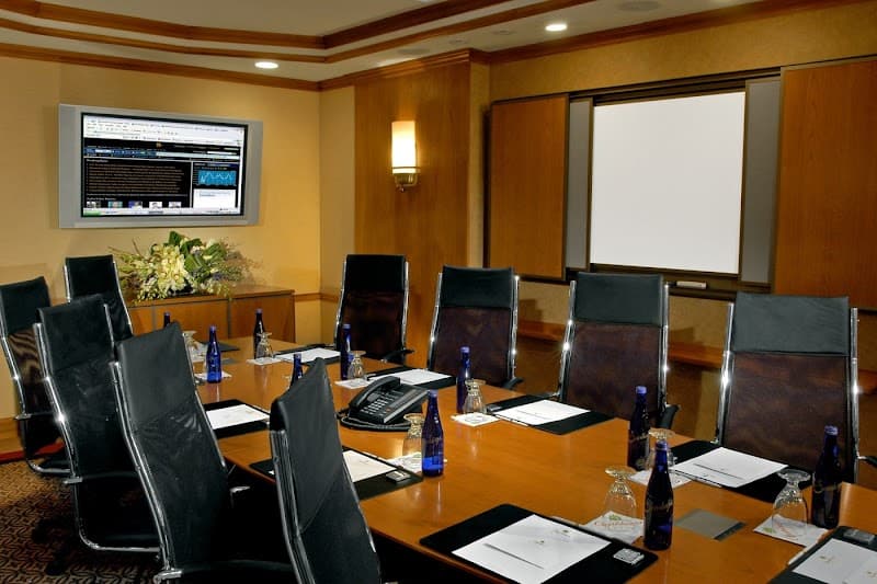 Casablanca Hotel - Photo 2